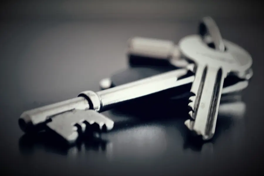 Chiave bloccata nella serratura della cassaforte: cosa fare